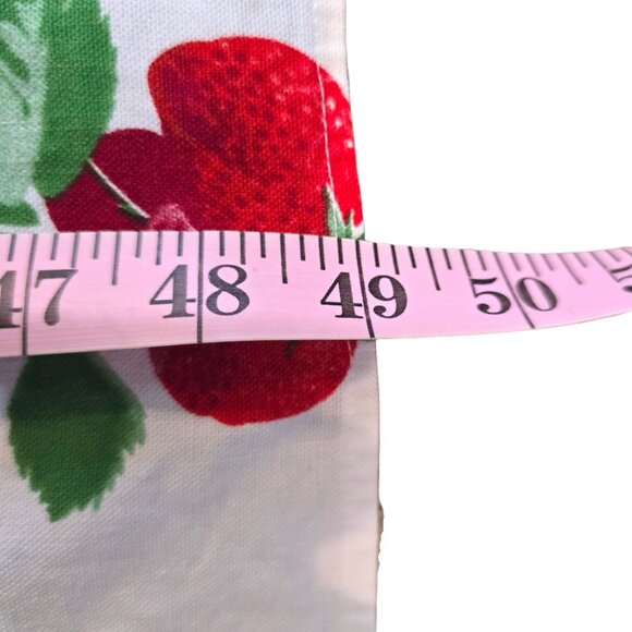 Vintage Tablecloth Strawberry 49x53 Kitchen Garden Strawberries Fruit Farmhouse - Picture 13 of 16